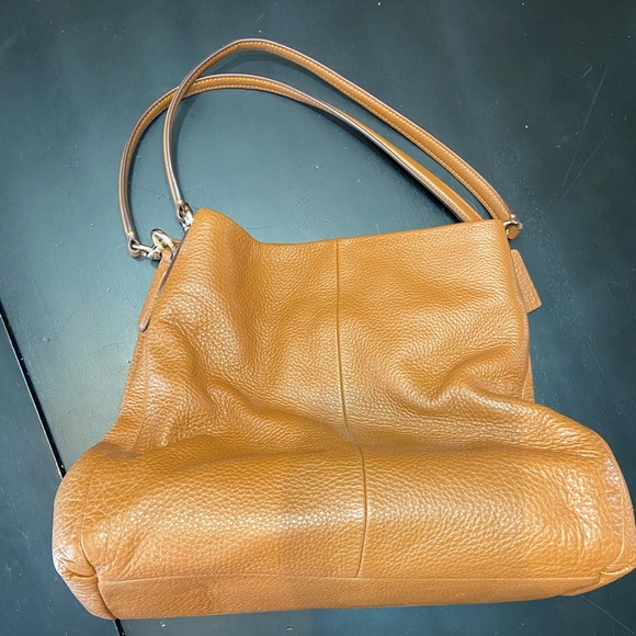 Coach shoulder bag camel color brown purse - Picture 4 of 11